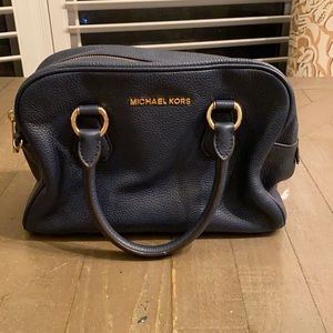 Michael Kors Navy Blur purse 👜